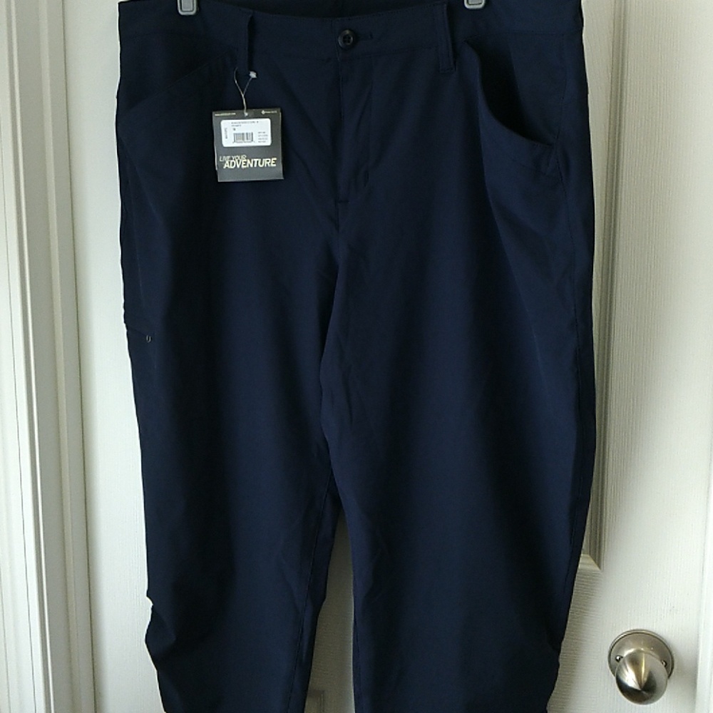 NWT Eddie Bauer cropped pants size 18